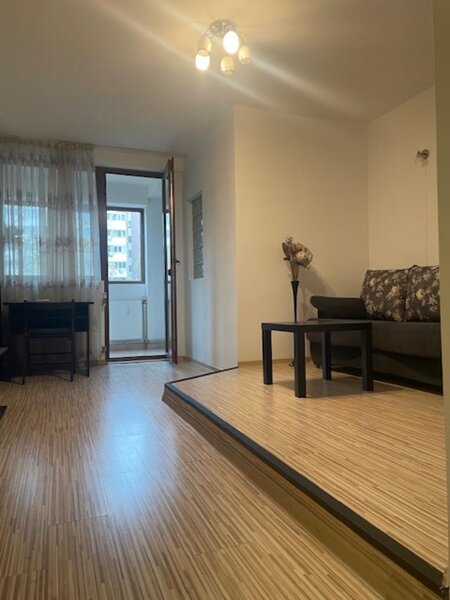 Drumul Taberei  - 2 minute metrou Favorit