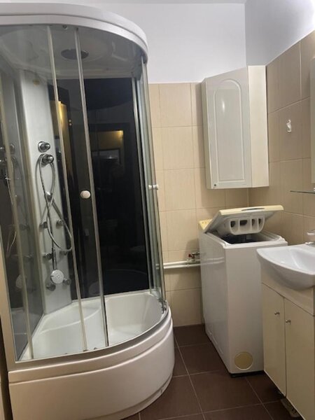 Drumul Taberei  - 2 minute metrou Favorit